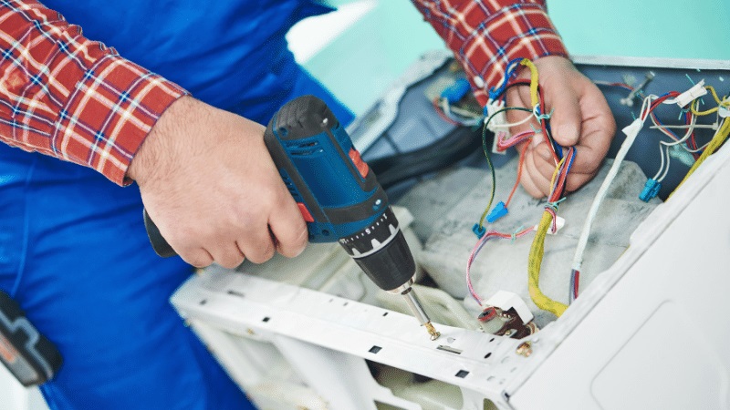 Dilovası Vaillant Vaillant çamaşır makinesi kart tamiri – Su almama arızası orijinal parça ile giderildi. - Teknik servis örneği